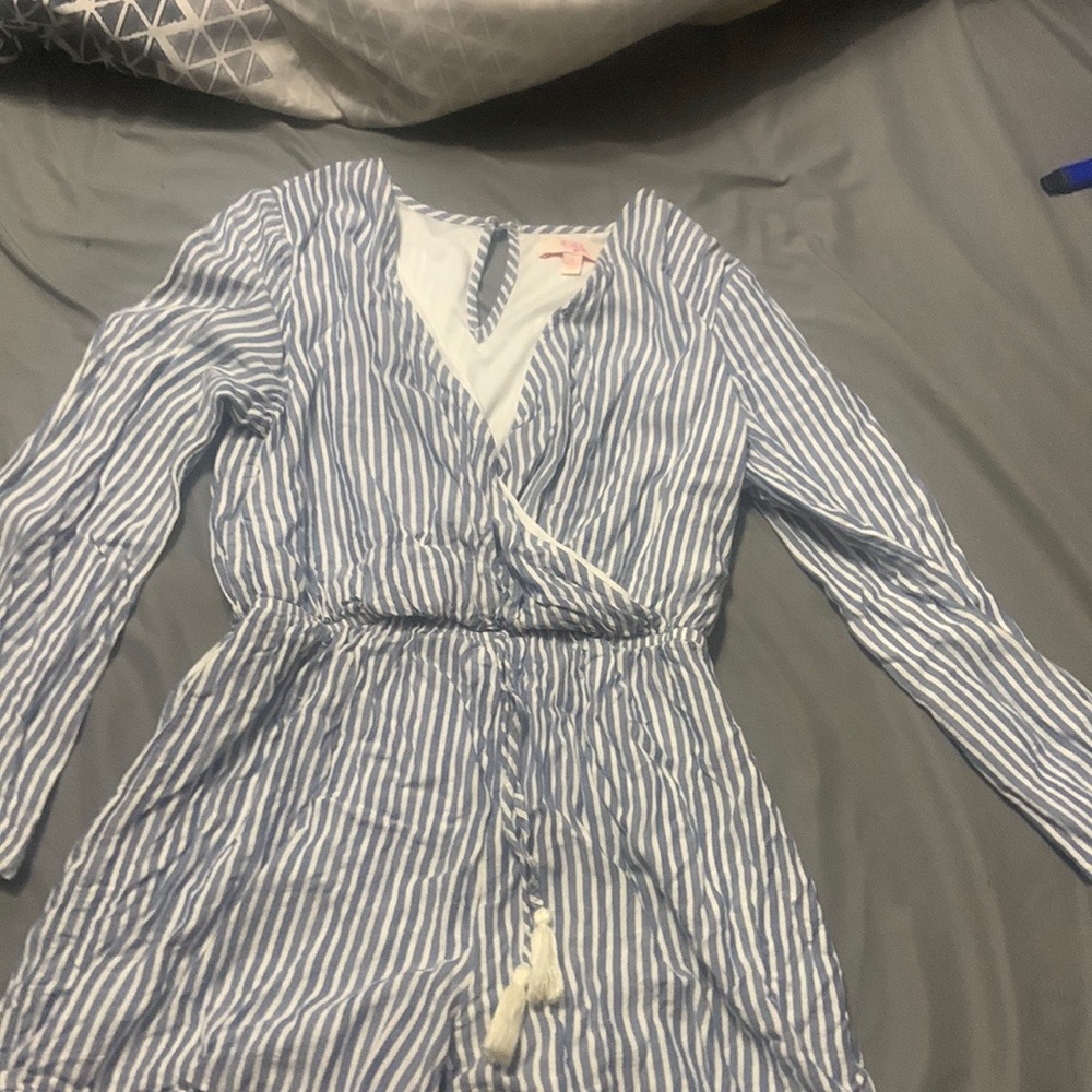 Romper blue and white size large but fits like a small